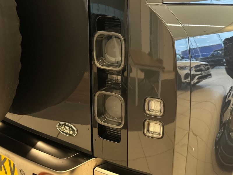 2023 (23) LAND ROVER DEFENDER 3.0 D300 X 90 3dr Auto 4984342