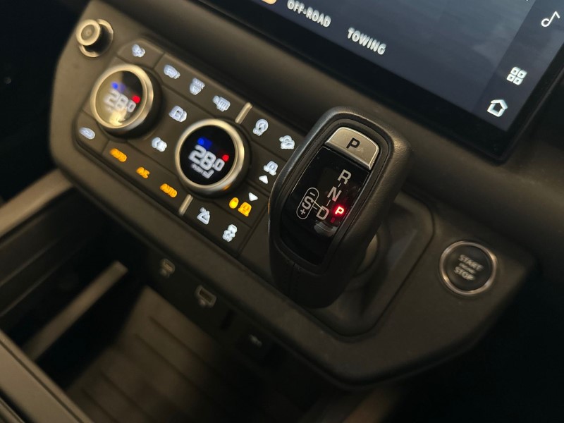 2023 (23) LAND ROVER DEFENDER 3.0 D300 X 90 3dr Auto 4984307