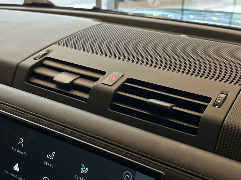 2023 (23) LAND ROVER DEFENDER 3.0 D300 X 90 3dr Auto 4984329