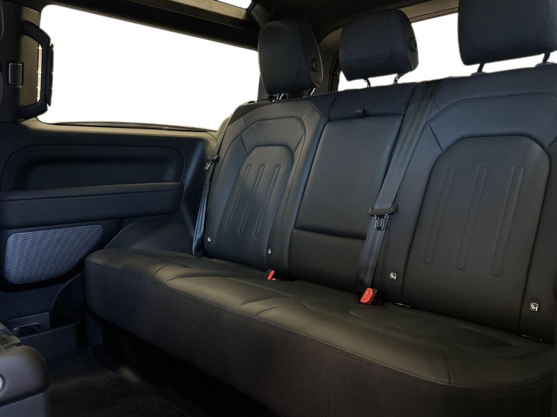 2023 (23) LAND ROVER DEFENDER 3.0 D300 X 90 3dr Auto 4984298