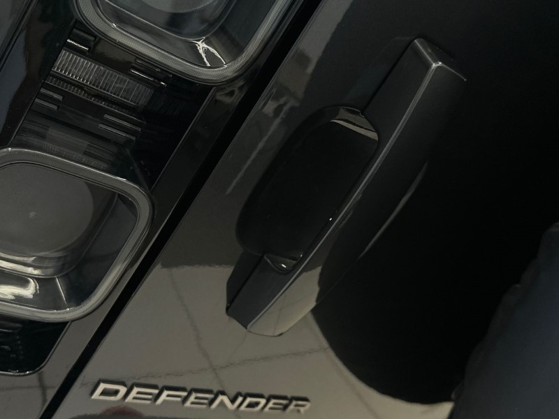 2023 (23) LAND ROVER DEFENDER 3.0 D300 X 90 3dr Auto 4984335