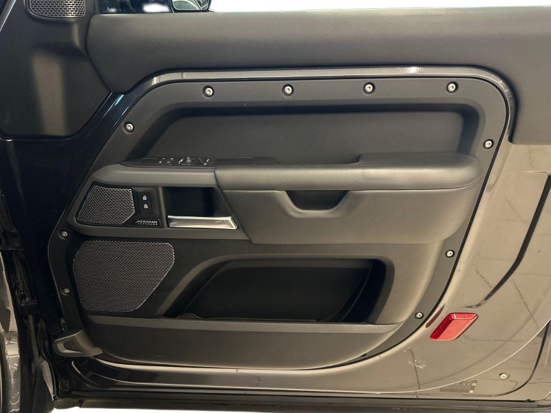 2023 (23) LAND ROVER DEFENDER 3.0 D300 X 90 3dr Auto 4984317