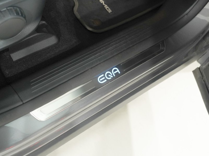 2021 (71) MERCEDES-BENZ EQA 250 140kW AMG Line Premium 66.5kWh 5dr Auto 5659761