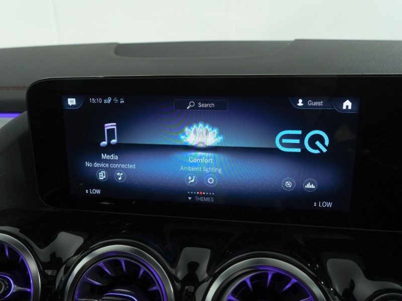 2021 (71) MERCEDES-BENZ EQA 250 140kW AMG Line Premium 66.5kWh 5dr Auto 5659784