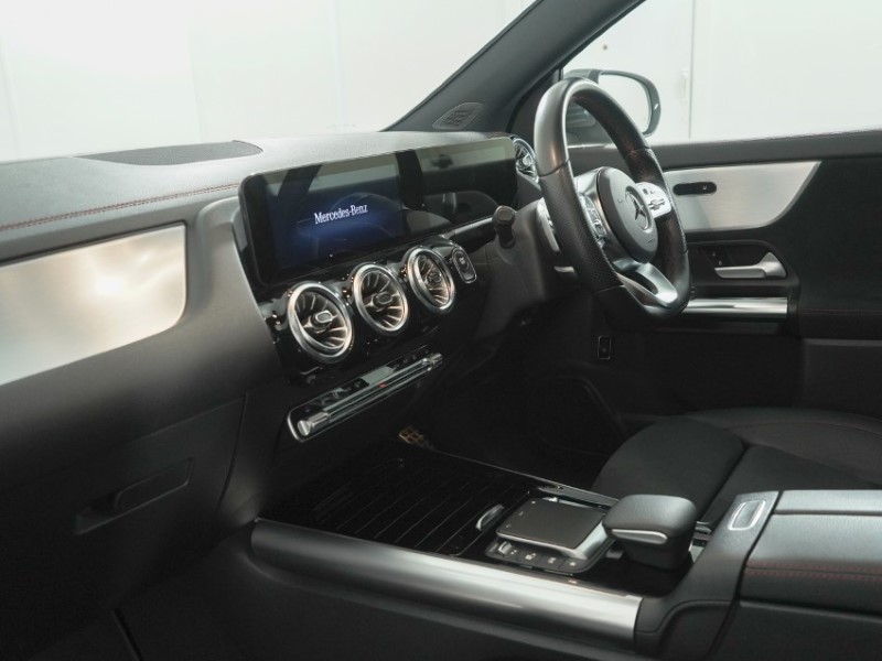 2021 (71) MERCEDES-BENZ EQA 250 140kW AMG Line Premium 66.5kWh 5dr Auto 5659738