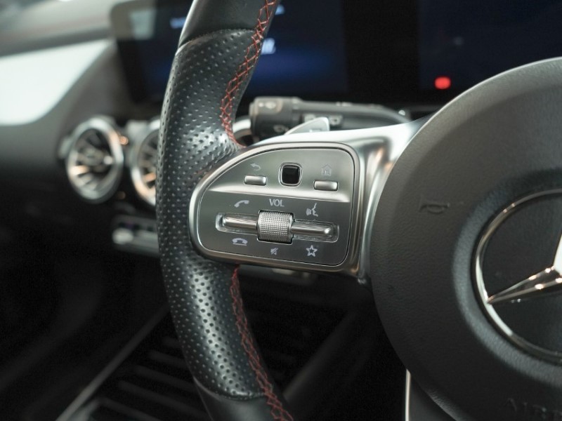 2021 (71) MERCEDES-BENZ EQA 250 140kW AMG Line Premium 66.5kWh 5dr Auto 5659768