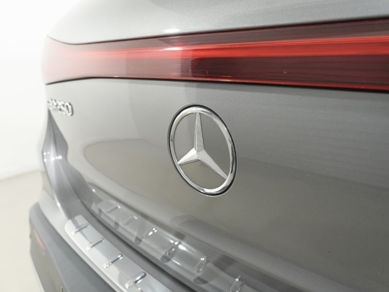 2021 (71) MERCEDES-BENZ EQA 250 140kW AMG Line Premium 66.5kWh 5dr Auto 5659734