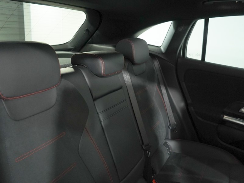 2021 (71) MERCEDES-BENZ EQA 250 140kW AMG Line Premium 66.5kWh 5dr Auto 5659756