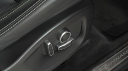 2022 (22) JAGUAR E-PACE 2.0 D165 R-Dynamic S 5dr Auto 5668381