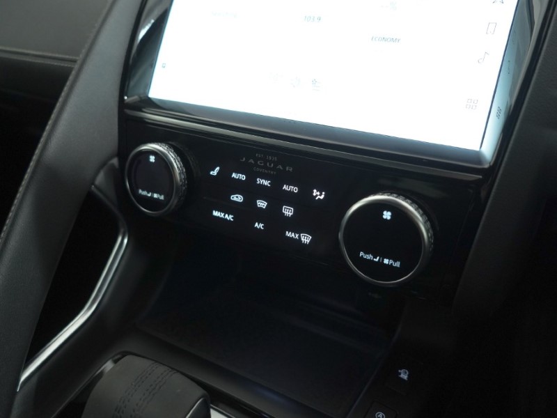 2022 (22) JAGUAR E-PACE 2.0 D165 R-Dynamic S 5dr Auto 5668397