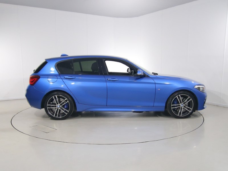 2019 (19) BMW 1 SERIES 120i [2.0] M Sport Shadow Ed 5dr Step Auto 5675037