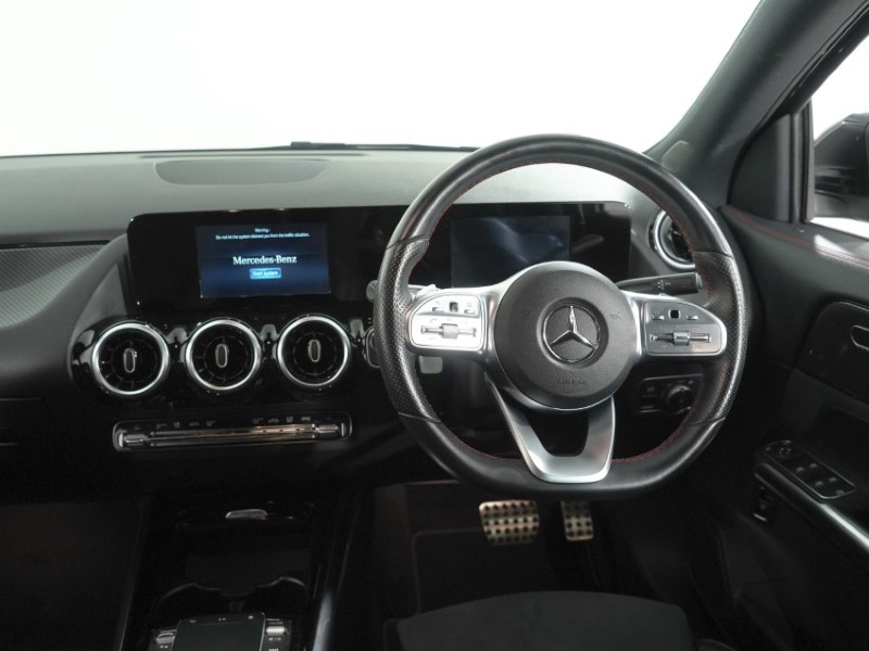 2020 (70) MERCEDES-BENZ GLA 220d 4Matic AMG Line 5dr Auto 5684591