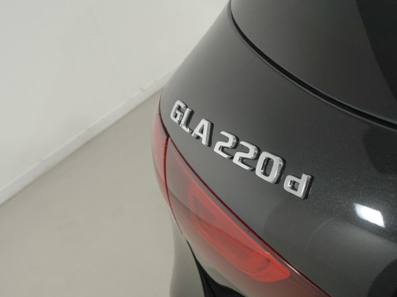 2020 (70) MERCEDES-BENZ GLA 220d 4Matic AMG Line 5dr Auto 5684581