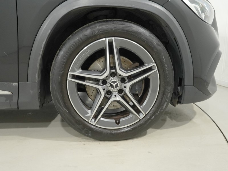 2020 (70) MERCEDES-BENZ GLA 220d 4Matic AMG Line 5dr Auto 5684599
