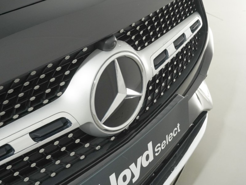 2020 (70) MERCEDES-BENZ GLA 220d 4Matic AMG Line 5dr Auto 5684596