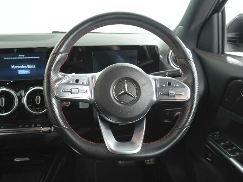 2020 (70) MERCEDES-BENZ GLA 220d 4Matic AMG Line 5dr Auto 5684594