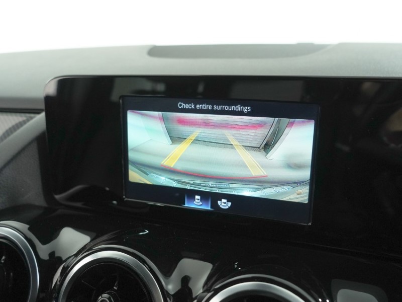 2020 (70) MERCEDES-BENZ GLA 220d 4Matic AMG Line 5dr Auto 5684635