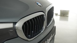 2019 (19) BMW 5 SERIES 520d xDrive M Sport 5dr Auto 5693010