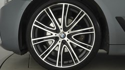 2019 (19) BMW 5 SERIES 520d xDrive M Sport 5dr Auto 5693011