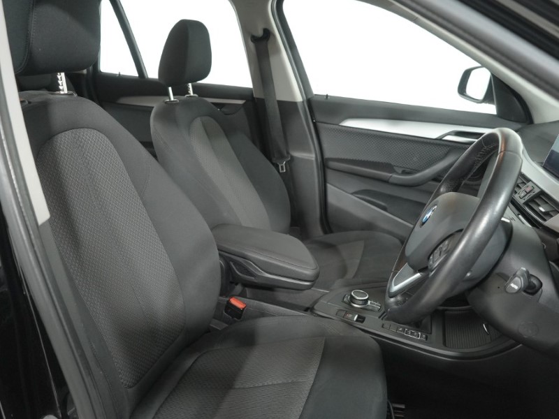 2020 (70) BMW X1 sDrive 18i SE 5dr Step Auto 5693697