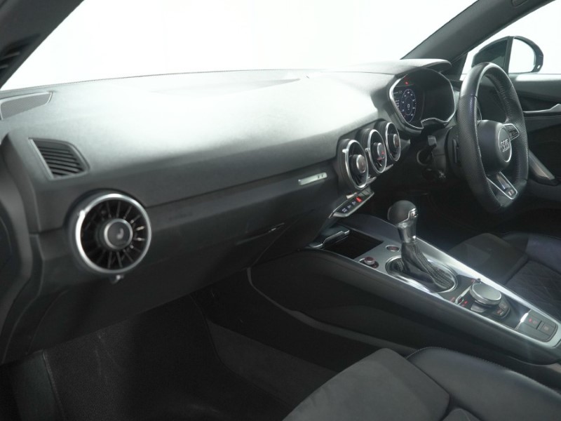 2021 (21) AUDI TT 40 TFSI Black Edition 2dr S Tronic 5707696