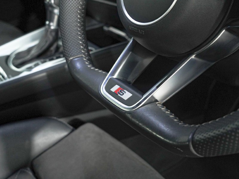 2021 (21) AUDI TT 40 TFSI Black Edition 2dr S Tronic 5707731