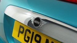 2019 (19) MINI CONVERTIBLE 1.5 Cooper Exclusive II 2dr 5701033