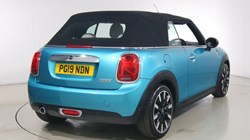 2019 (19) MINI CONVERTIBLE 1.5 Cooper Exclusive II 2dr 5701077