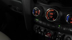 2019 (19) MINI CONVERTIBLE 1.5 Cooper Exclusive II 2dr 5701059
