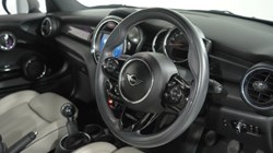 2019 (19) MINI CONVERTIBLE 1.5 Cooper Exclusive II 2dr 5701042