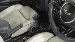 2019 (19) MINI CONVERTIBLE 1.5 Cooper Exclusive II 2dr 5701043