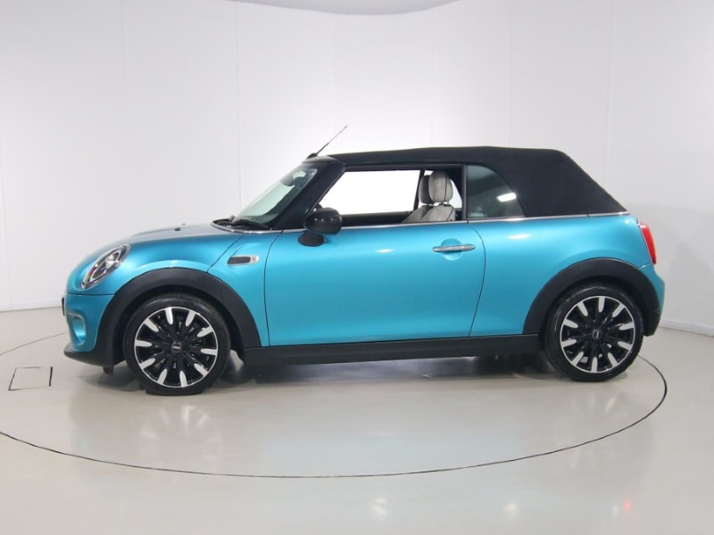 2019 (19) MINI CONVERTIBLE 1.5 Cooper Exclusive II 2dr 5701074