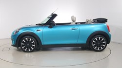 2019 (19) MINI CONVERTIBLE 1.5 Cooper Exclusive II 2dr 5701066