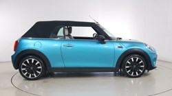 2019 (19) MINI CONVERTIBLE 1.5 Cooper Exclusive II 2dr 5701078