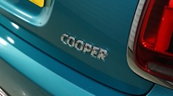 2019 (19) MINI CONVERTIBLE 1.5 Cooper Exclusive II 2dr 5701032