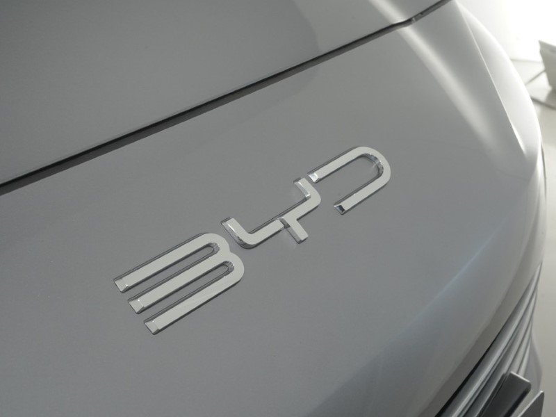 2025 (75) BYD SEAL U 1.5 DM-i Comfort 5dr Auto 5723356