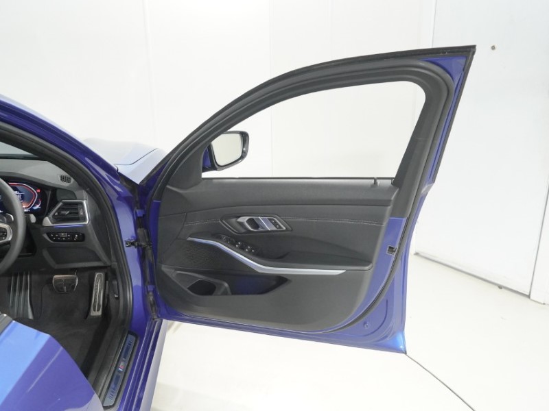 2019 (69) BMW 3 SERIES 320i M Sport 4dr Step Auto 5710922