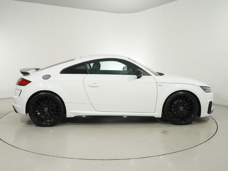 2020 (20) AUDI TT 40 TFSI Black Edition 2dr S Tronic 5714884