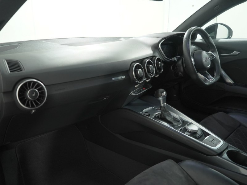 2020 (20) AUDI TT 40 TFSI Black Edition 2dr S Tronic 5714837