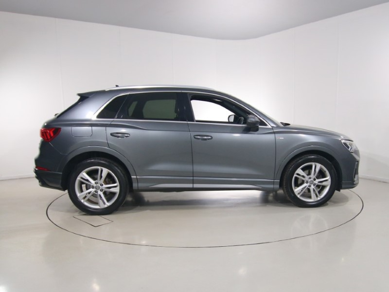 2020 (20) AUDI Q3 35 TDI S Line 5dr S Tronic 5739241