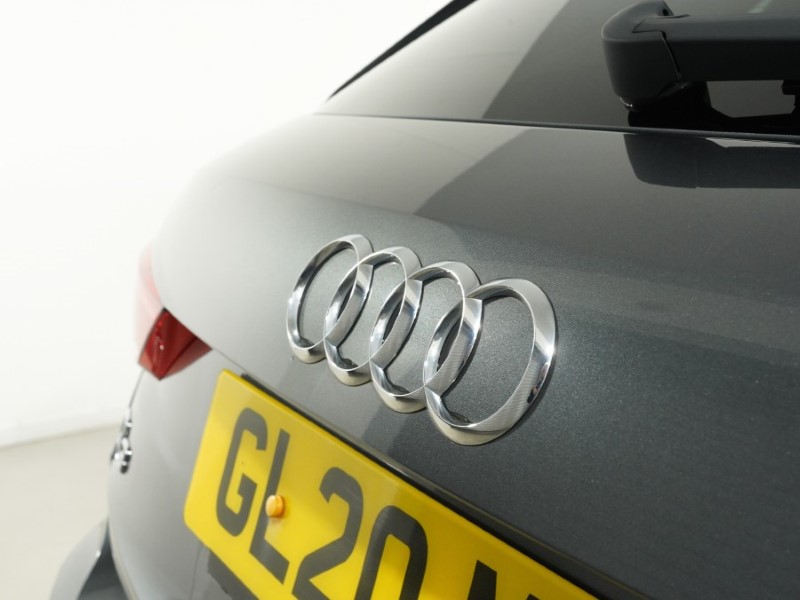 2020 (20) AUDI Q3 35 TDI S Line 5dr S Tronic 5725928