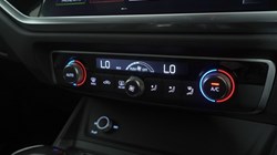2020 (20) AUDI Q3 35 TDI S Line 5dr S Tronic 5725948