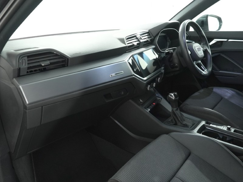 2020 (20) AUDI Q3 35 TDI S Line 5dr S Tronic 5725915