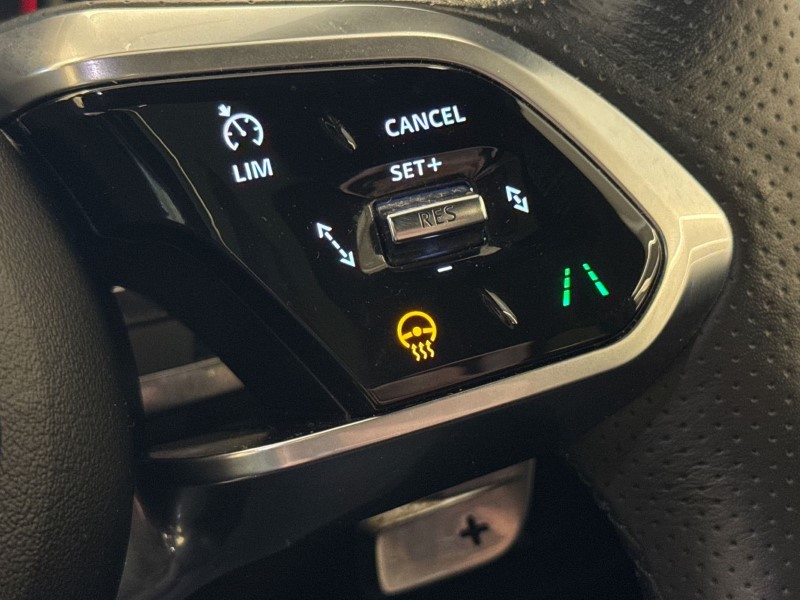 2023 (72) JAGUAR F-PACE 2.0 D200 R-Dynamic Black 5dr Auto AWD 4990220