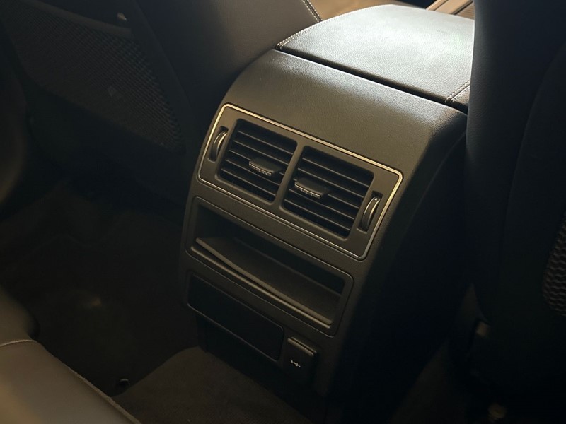 2023 (72) JAGUAR F-PACE 2.0 D200 R-Dynamic Black 5dr Auto AWD 4990211