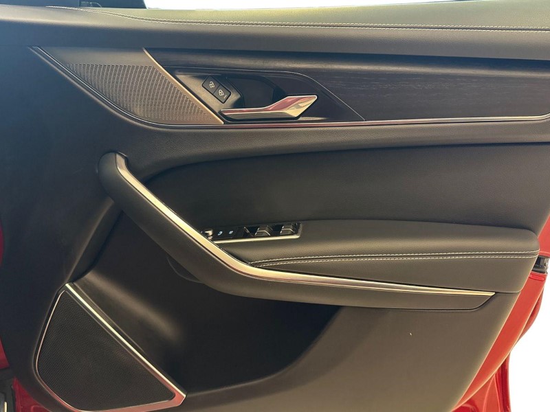 2023 (72) JAGUAR F-PACE 2.0 D200 R-Dynamic Black 5dr Auto AWD 4990215