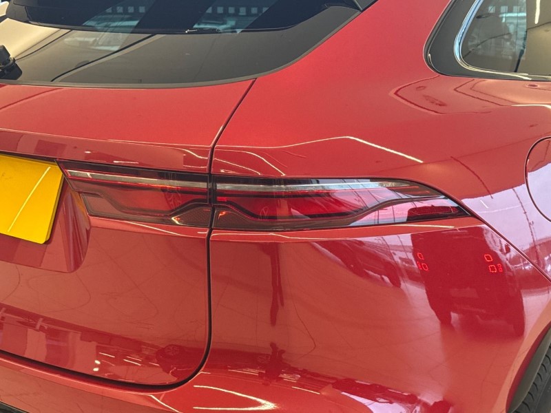 2023 (72) JAGUAR F-PACE 2.0 D200 R-Dynamic Black 5dr Auto AWD 4990240