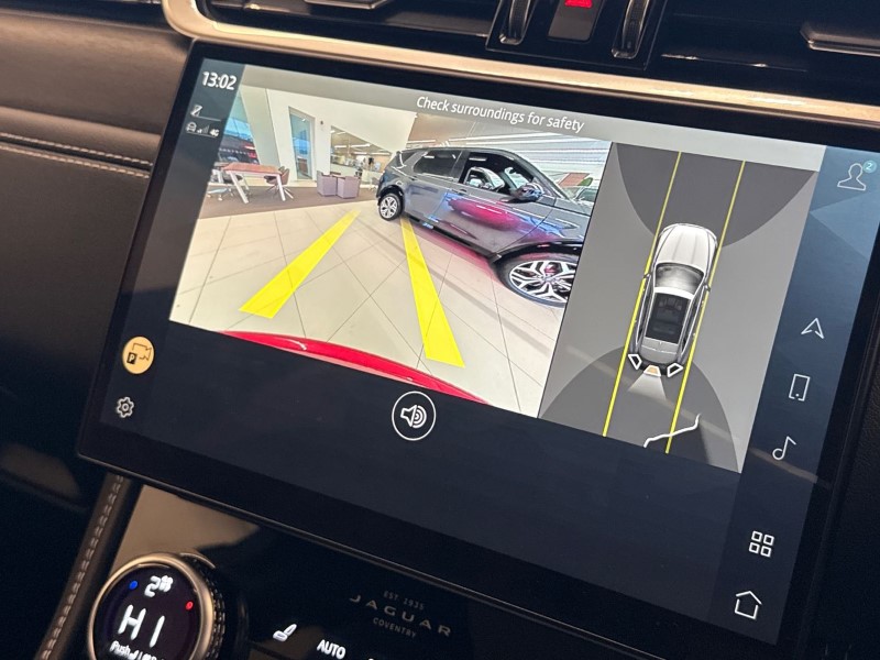 2023 (72) JAGUAR F-PACE 2.0 D200 R-Dynamic Black 5dr Auto AWD 4990205