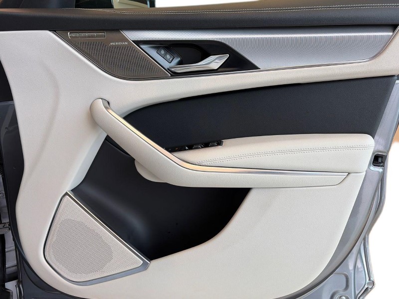 2022 (72) JAGUAR F-PACE 2.0 P400e R-Dynamic SE 5dr Auto AWD 4997739