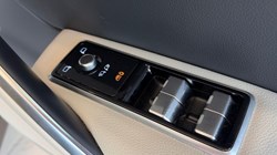 2022 (72) JAGUAR F-PACE 2.0 P400e R-Dynamic SE 5dr Auto AWD 4997740